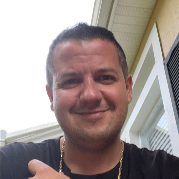 Profile Picture of Daniel Austin (@dpa8424) on Poshmark