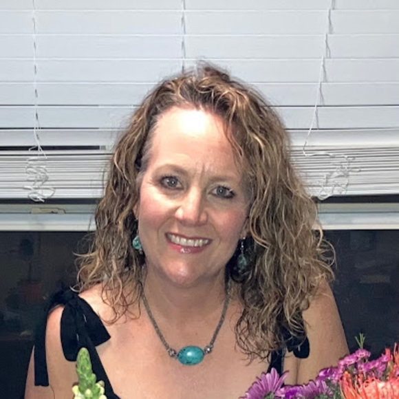 Profile Picture of Pamela Cason (@pcason09) on Poshmark