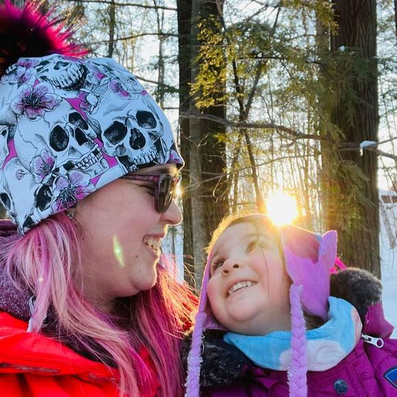 Profile Picture of Alexandra Moisan pinsonneault (@alexe_2206) on Poshmark