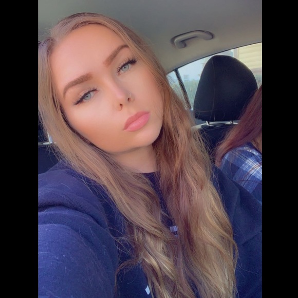 Profile Picture of Mckennah Fisher (@mckennahfisher) on Poshmark