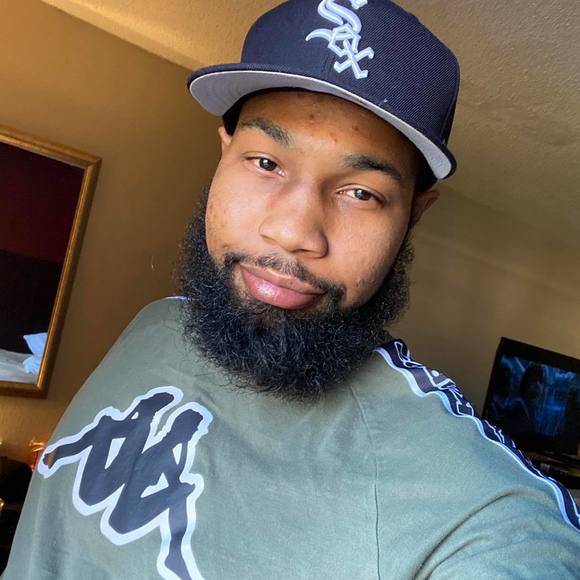 Profile Picture of Brent Gilli (@rackcity093) on Poshmark