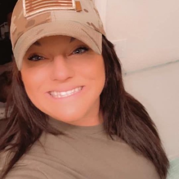 Profile Picture of Britny Mccready (@britmccready22) on Poshmark