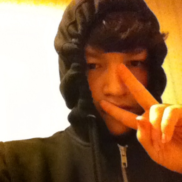 Profile Picture of Brian Wang (@briaanwang) on Poshmark