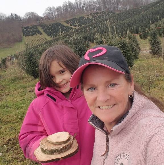 Profile Picture of Christy Zornes (@nursmaj) on Poshmark