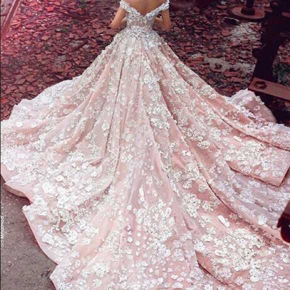 Profile Picture of Paulina Camaj (@pcamaj) on Poshmark