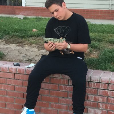 Profile Picture of Adam Wynn Davisson (@adam_davisson) on Twitter