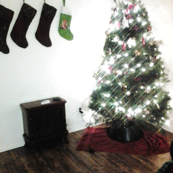 Profile Picture of Tori Gonzalez (@torigonzalez123) on Poshmark