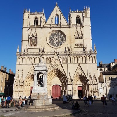 Profile Picture of Lisa Boychuk (@Lisbee73_allday) on Twitter