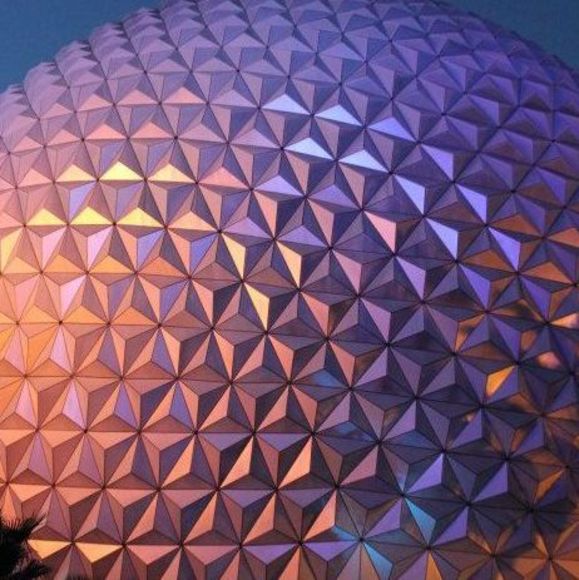 Profile Picture of Gracie Sukach (@styleroom2u) on Poshmark