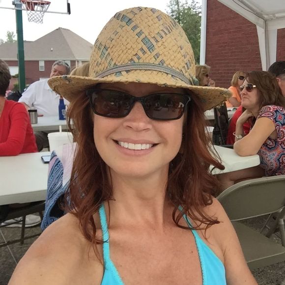 Profile Picture of Ruby Chapman (@cchap60) on Poshmark