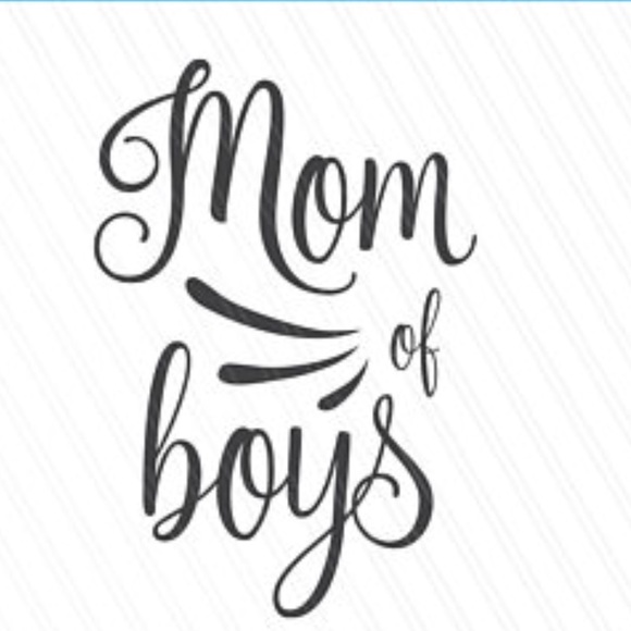 Profile Picture of Michele Baublis (@fourboymom) on Poshmark