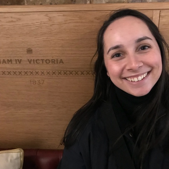 Profile Picture of Kendall Zotti (@kendallnz) on Poshmark