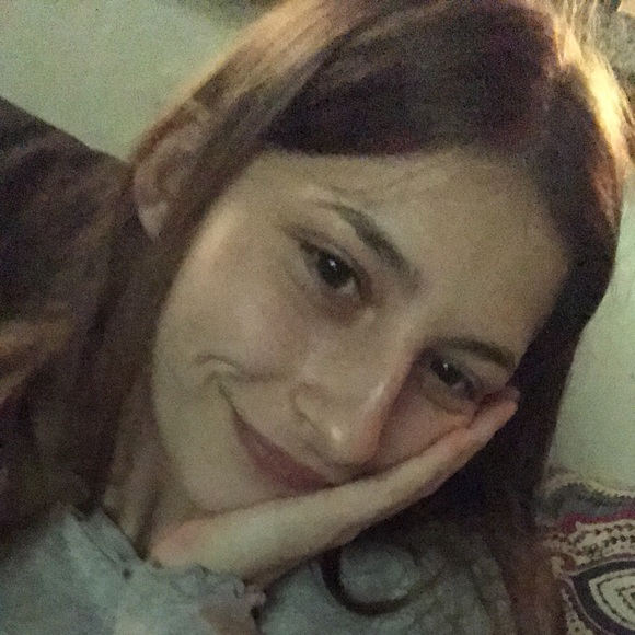 Profile Picture of Samantha Goodell (@samanthajincee) on Poshmark