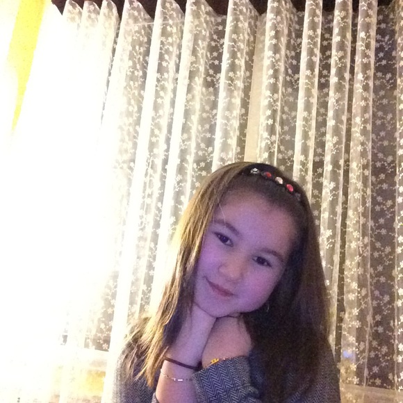 Profile Picture of Muhabbat Rufer (@vasleeya) on Poshmark