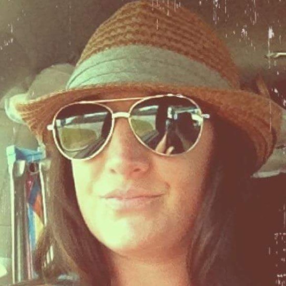 Profile Picture of Laura Bass (@sassybasser) on Poshmark