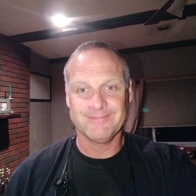 Profile Picture of Scott Douglas (@Scottyhawk) on Twitter