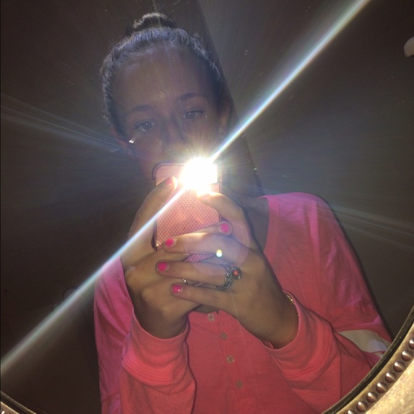 Profile Picture of Hannah Morawski (@hannahmorawski) on Poshmark