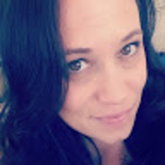 Profile Picture of Sherrie Stevens (@sstevens7216) on Poshmark