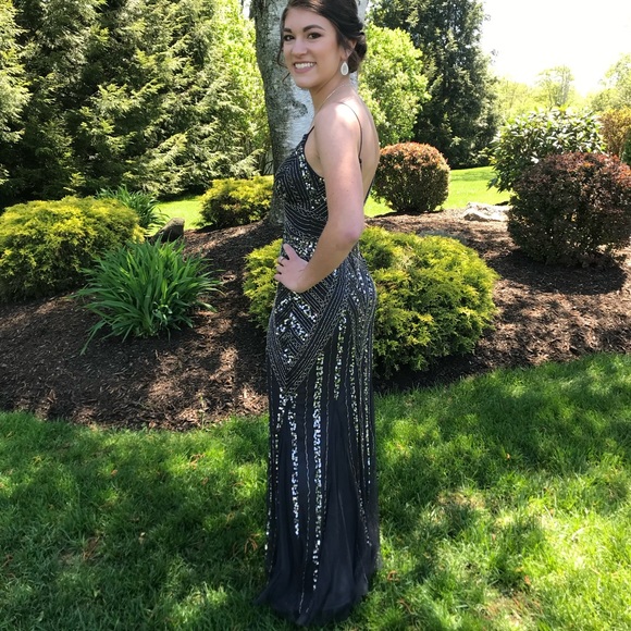 Emma Delullo - Poshmark Profile Picture of Emma Delullo (@emdelullo) on Poshmark