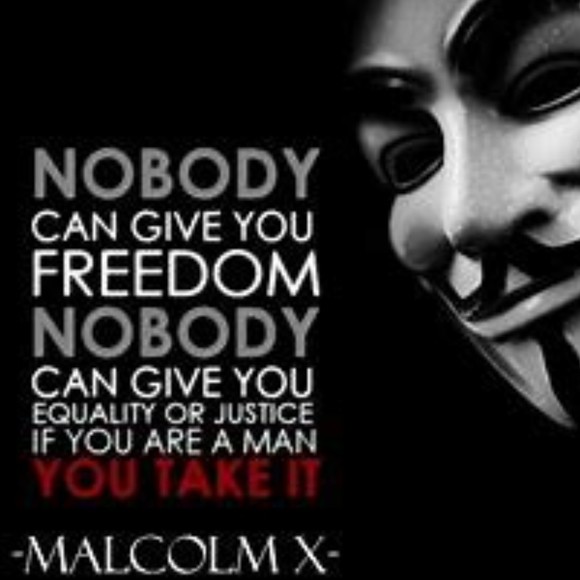 Profile Picture of Andrew Frost (@andrewroarbert) on Poshmark