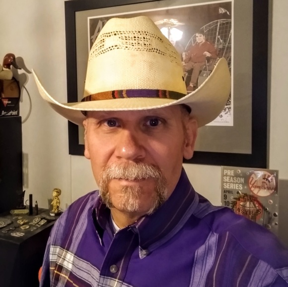 Profile Picture of Joseph Oxley (@jrox1596) on Poshmark