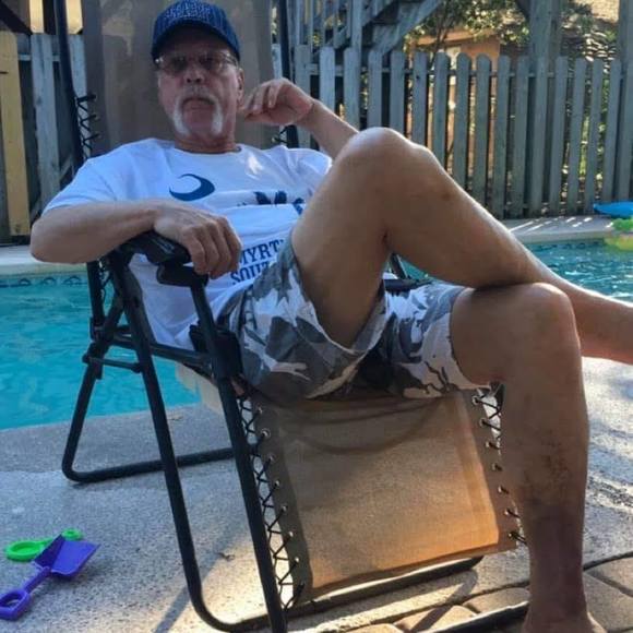 Profile Picture of Shelly Spiker (@shellyderosa) on Poshmark