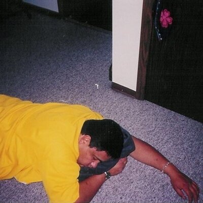 Profile Picture of Raymond Lara (@RayRayDay2Day) on Twitter
