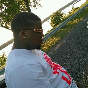 Profile Picture of Demetrius Mckinney (@macmeechie123) on Twitter