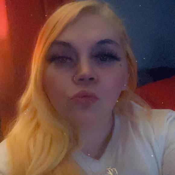 Jessica Gerbig - Poshmark Profile Picture of Jessica Gerbig (@jessicagerbig) on Poshmark