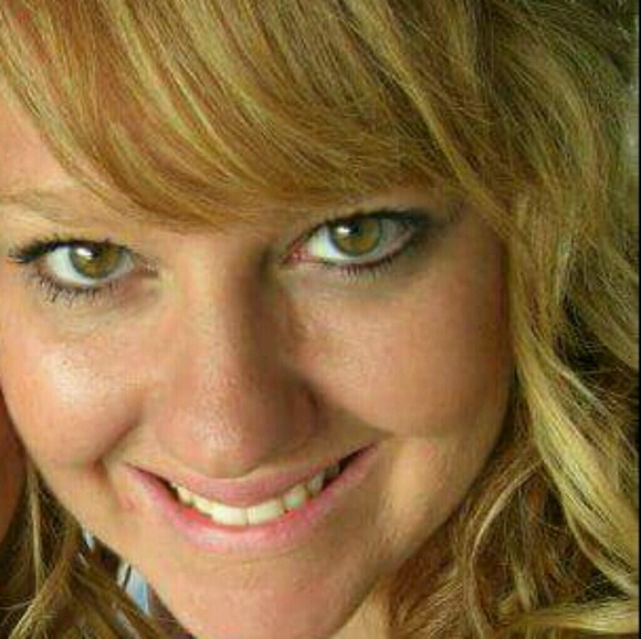 Profile Picture of Anna Dziulko (@juco23) on Poshmark