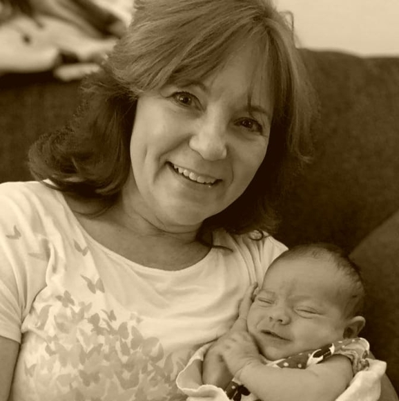 Profile Picture of Rosie Cristello (@rcristello) on Poshmark