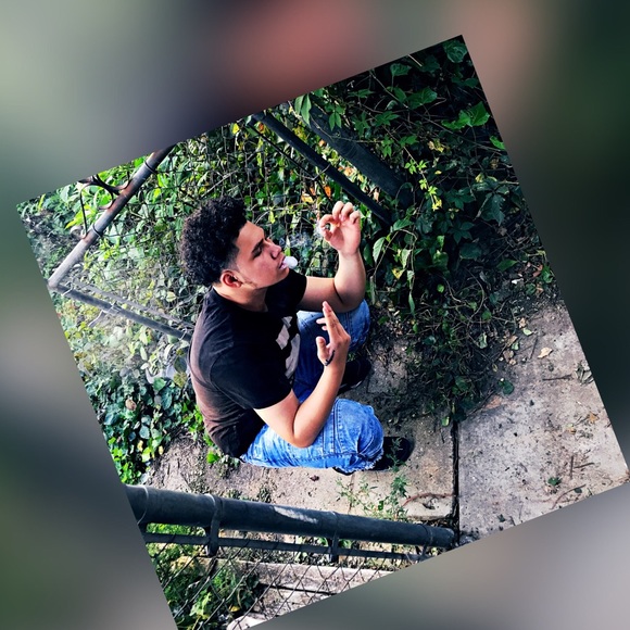 Kevin Paz - Poshmark Profile Picture of Kevin Paz (@uptownkillah) on Poshmark