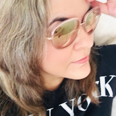 Profile Photo of Elvia Muñoz (@elvia828) on Twitter