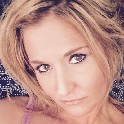 Profile Picture of Carrie MorganCollier (@@calee1977) on Twitter