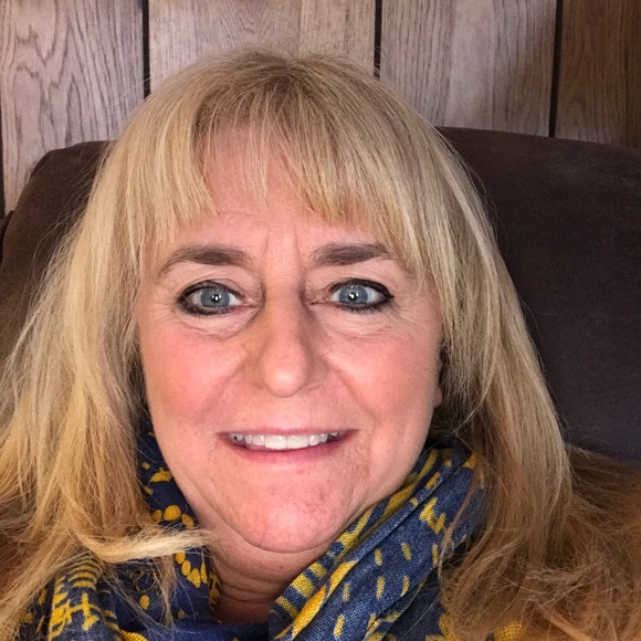 Profile Picture of Kitty Wilson (@kittykittycat61) on Poshmark