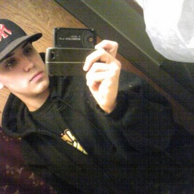 Profile Picture of Kenneth Martinez (@KennethMartine3) on Twitter