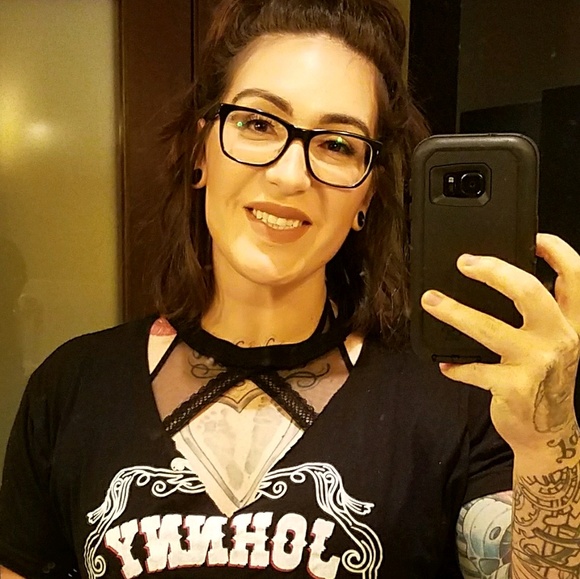 Profile Picture of Kelsey Chermer (@kchermer) on Poshmark