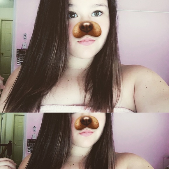 Profile Picture of Sammie Trivigno (@sammie_t25) on Poshmark