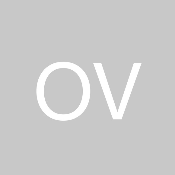 Profile Picture of Olga Vasilkova (@olgavasilkova) on Poshmark