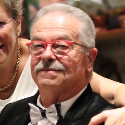 Profile Picture of Rod MacPhail (@rodcampsbay) on Twitter