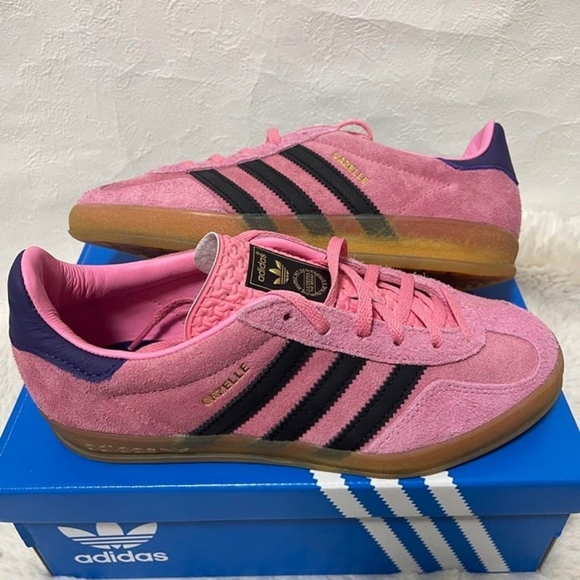 Profile Picture of Robert Connor (@connor2258) on Poshmark