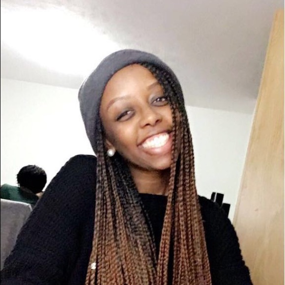 Profile Picture of Blessing Rutonesha (@blessingr) on Poshmark