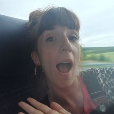 Profile Picture of Sarah-Jane Scott (@SazzyJayScott) on Twitter