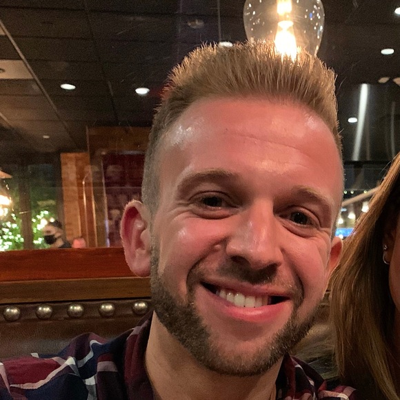 Max Benezra - Poshmark Profile Picture of Max Benezra (@maxryan13) on Poshmark