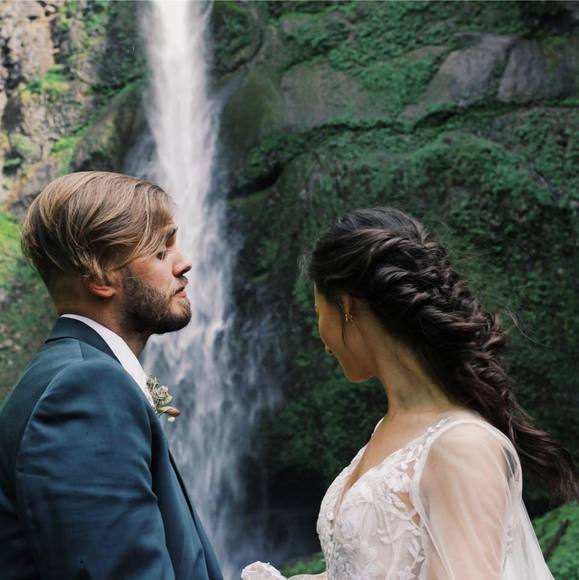 Nate Lapeer - Poshmark Profile Picture of Nate Lapeer (@lapeernate) on Poshmark