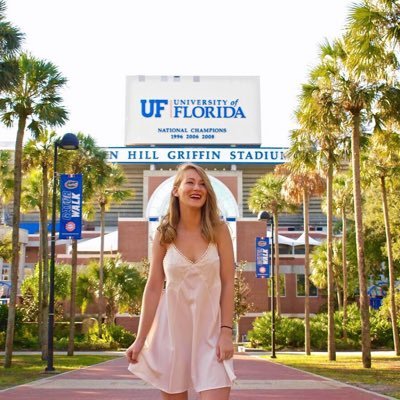 Profile Picture of Eryn (@eryn_hall) on Twitter