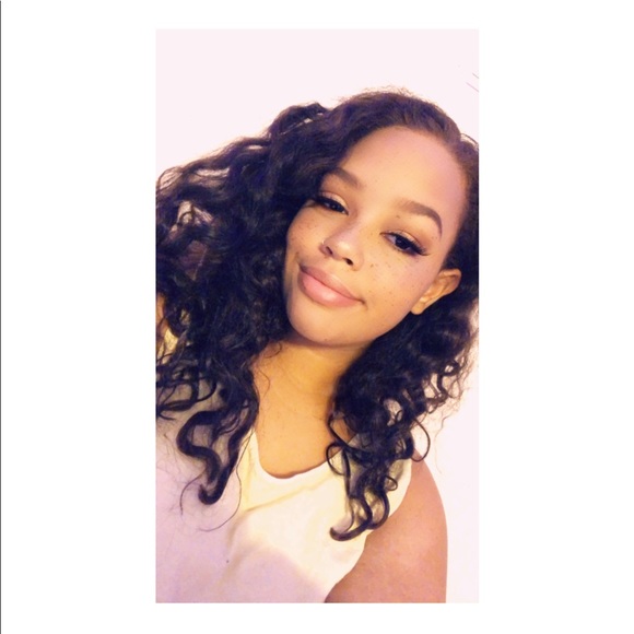 Profile Picture of Faith Johnson (@dariahfjohnson) on Poshmark