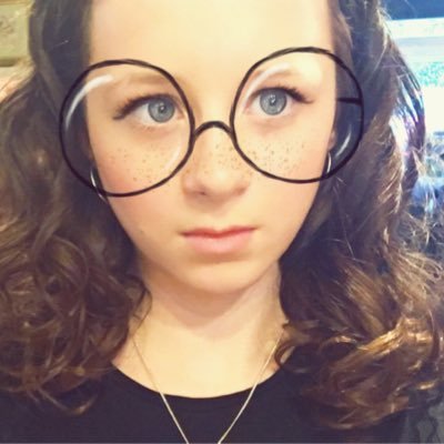 Profile Picture of Libby Macdonald (@Libbyscarlett) on Twitter