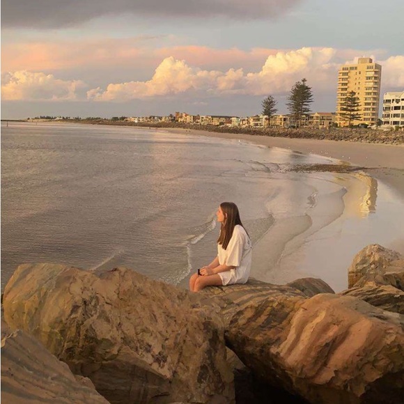 Profile Picture of Deanna Caperna (@deannacaperna) on Poshmark