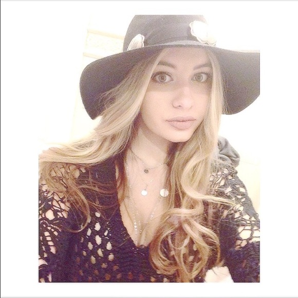 Profile Picture of Bianca Jaramillo (@biancajaramillo) on Poshmark